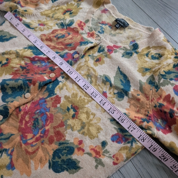 Talbots Pure Cashmere Cardigan Floral Petite Medium - Picture 7 of 8